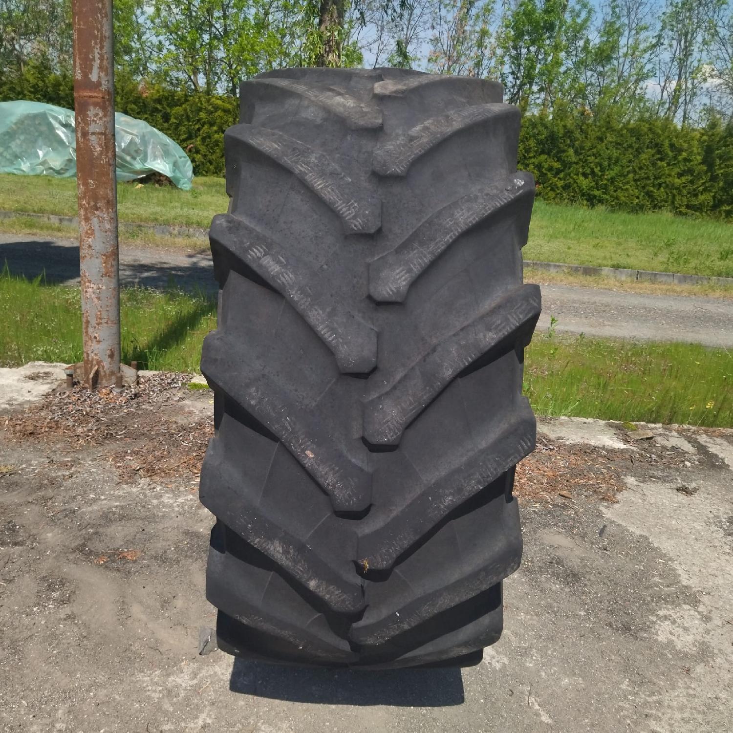  Cauciucuri 600/70R28 Pirelli