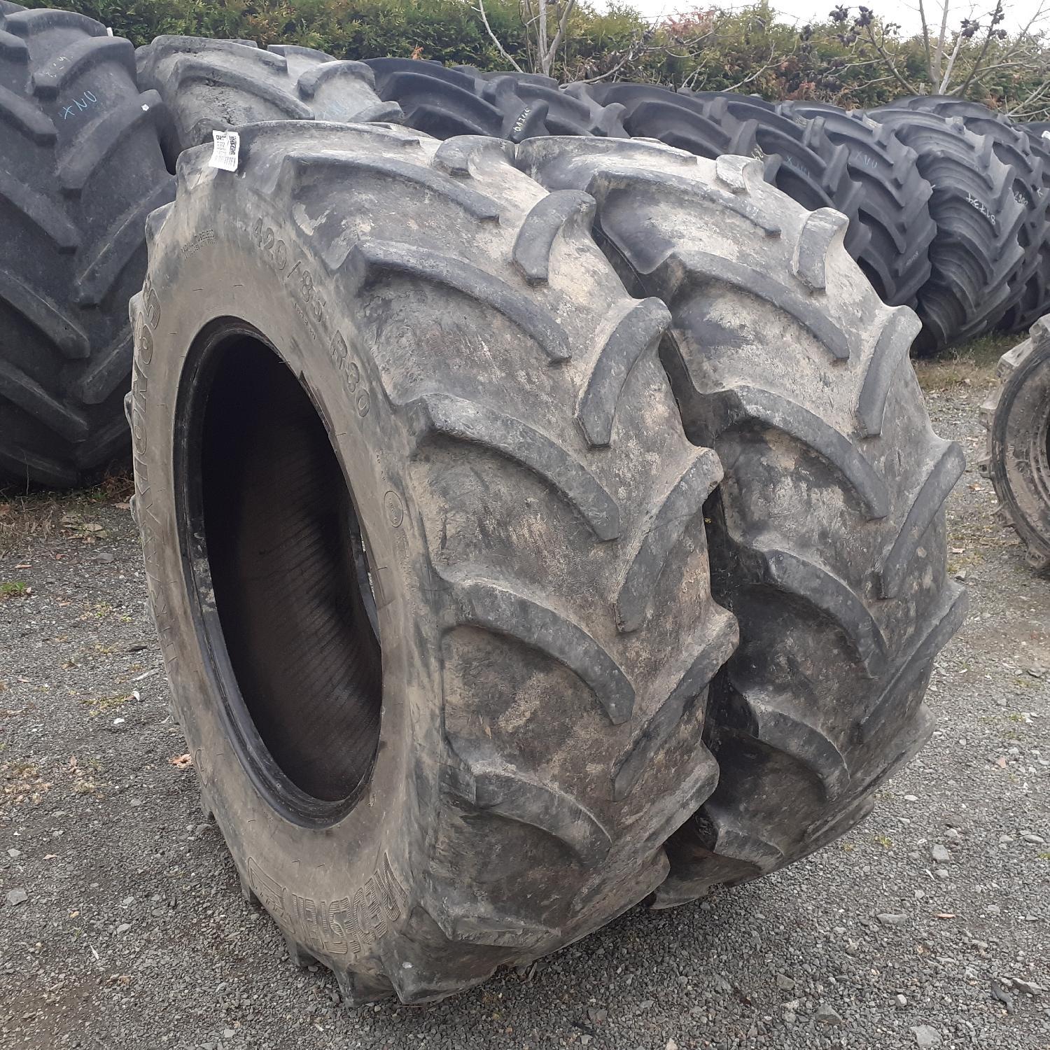 Cauciucuri 420/85R30 Vredestein