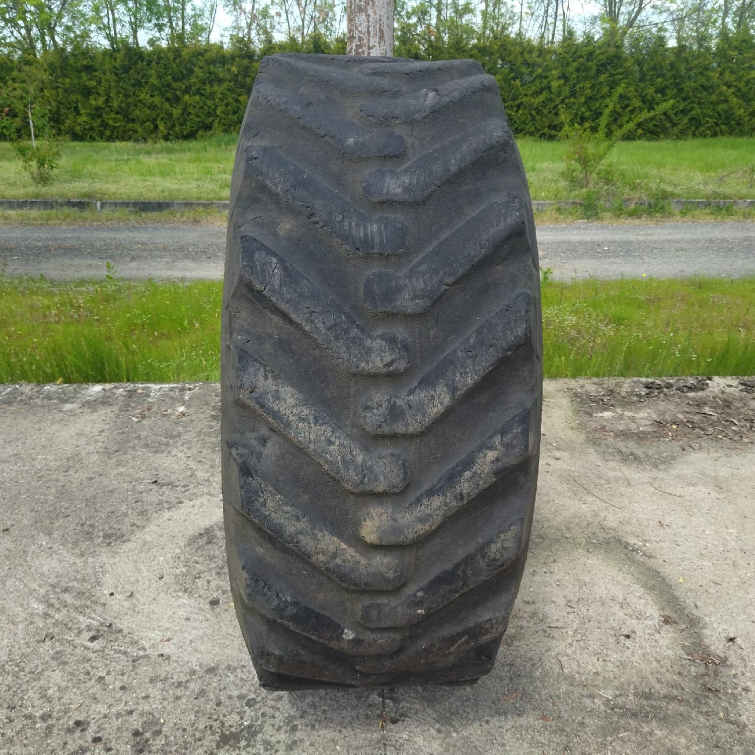  Cauciucuri 440/80-28 (16.9R28) Michelin