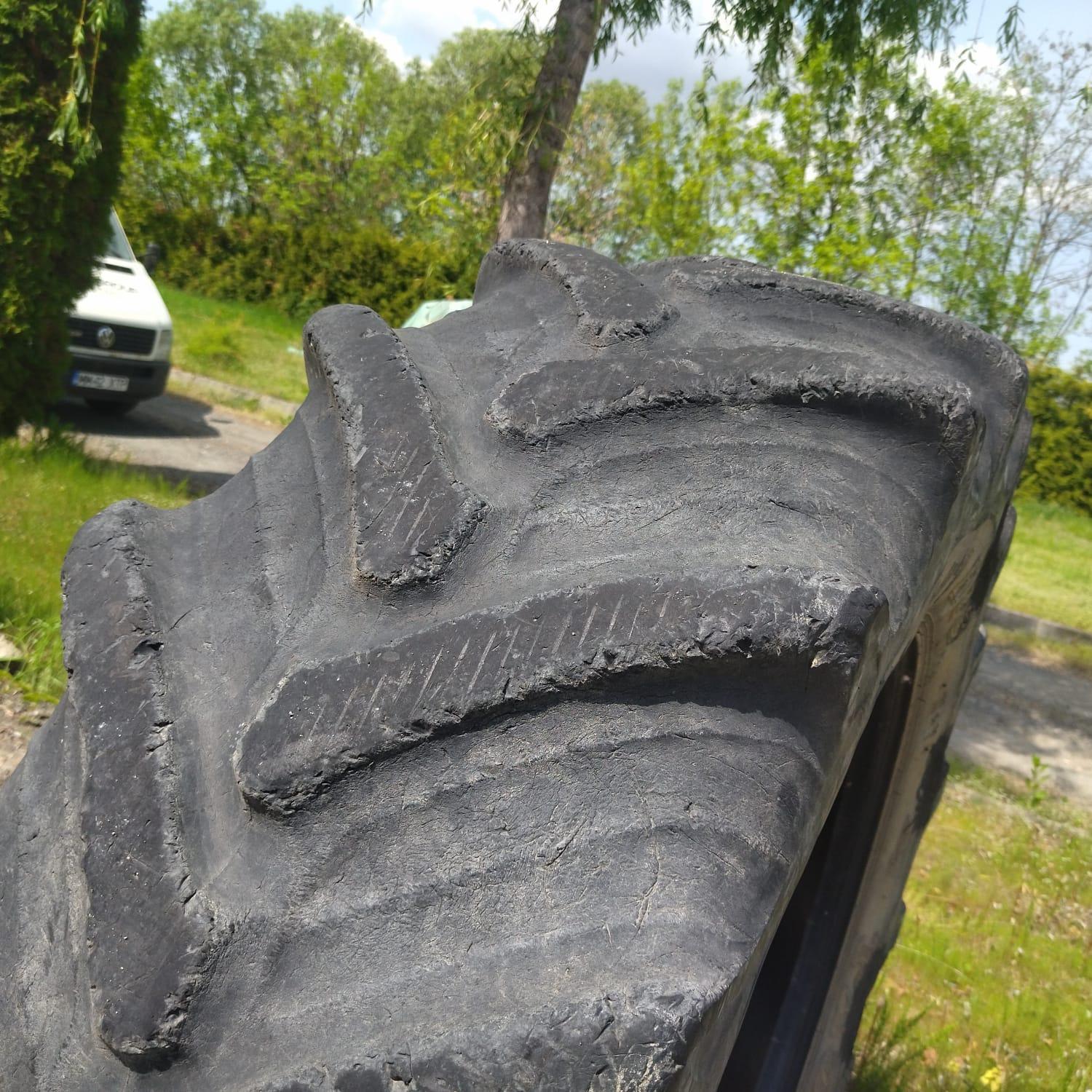  Cauciucuri 420/70R28 Taurus