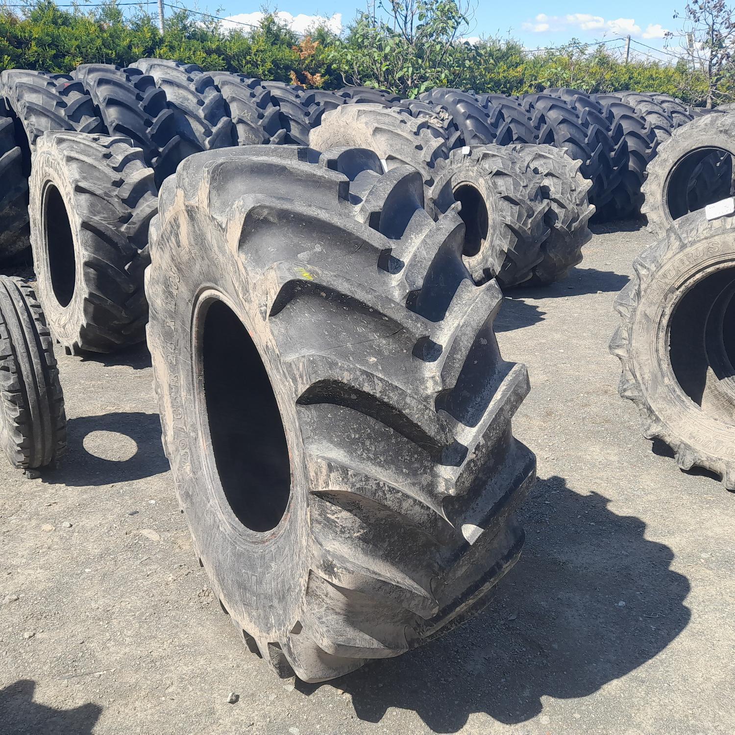  Cauciucuri 540/65R24 Michelin