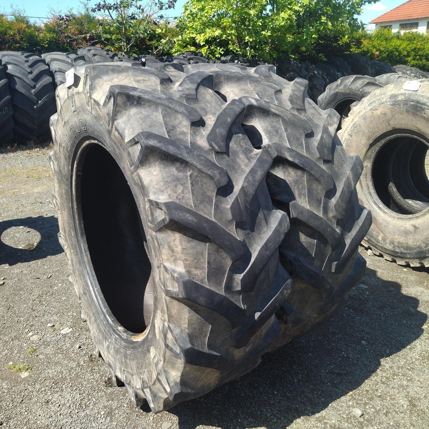  Cauciucuri 420/70R30 Pirelli