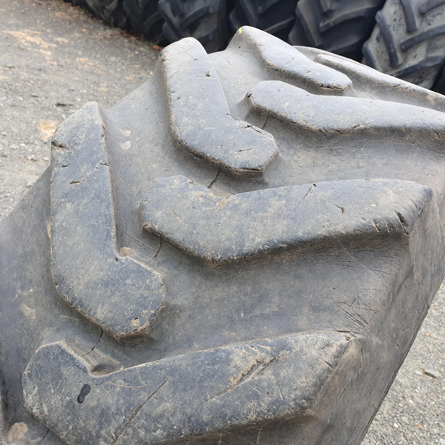  Cauciucuri 340/80-18 Michelin
