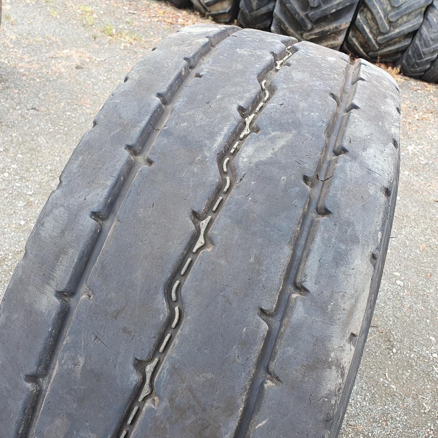  Cauciucuri 385/65R22 Goodyear