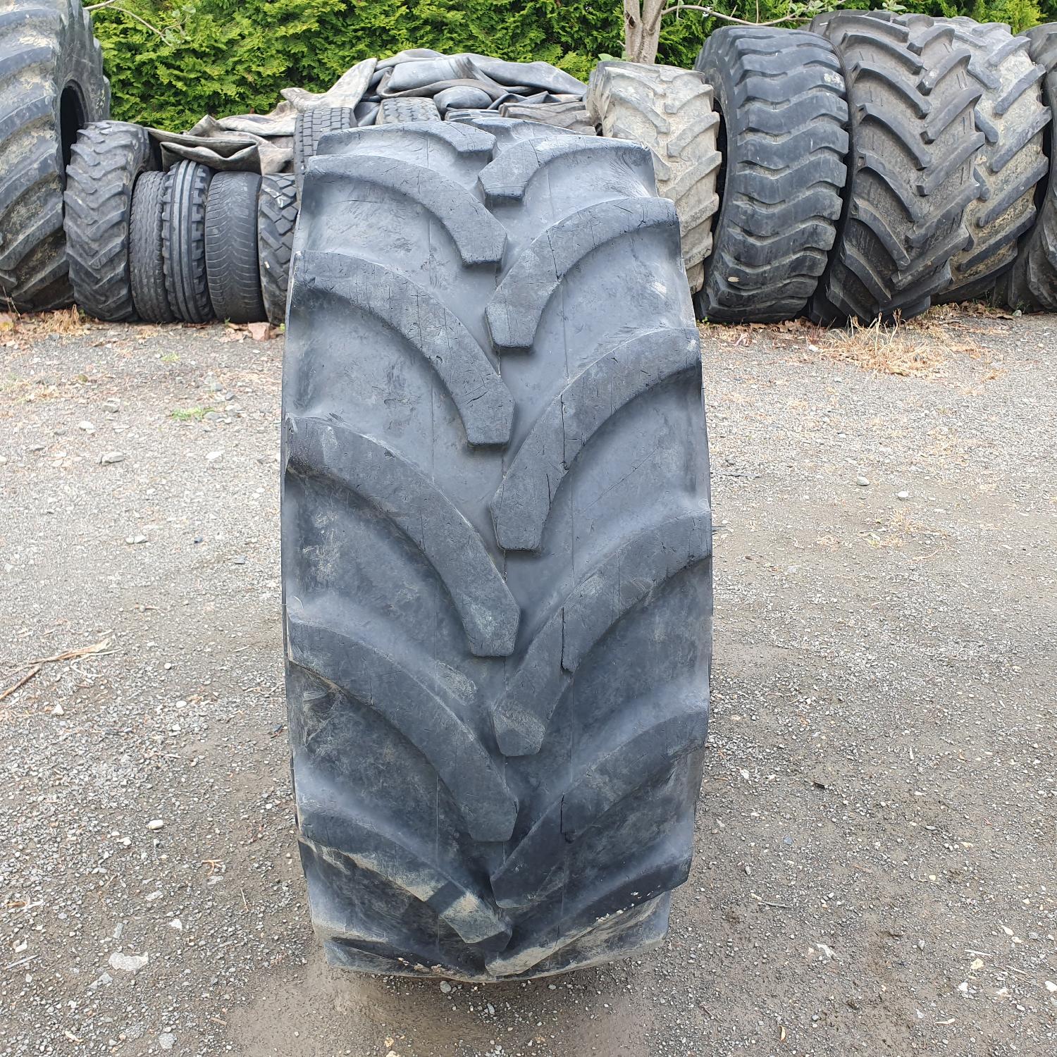  Cauciucuri 460/70R24 Vredestein