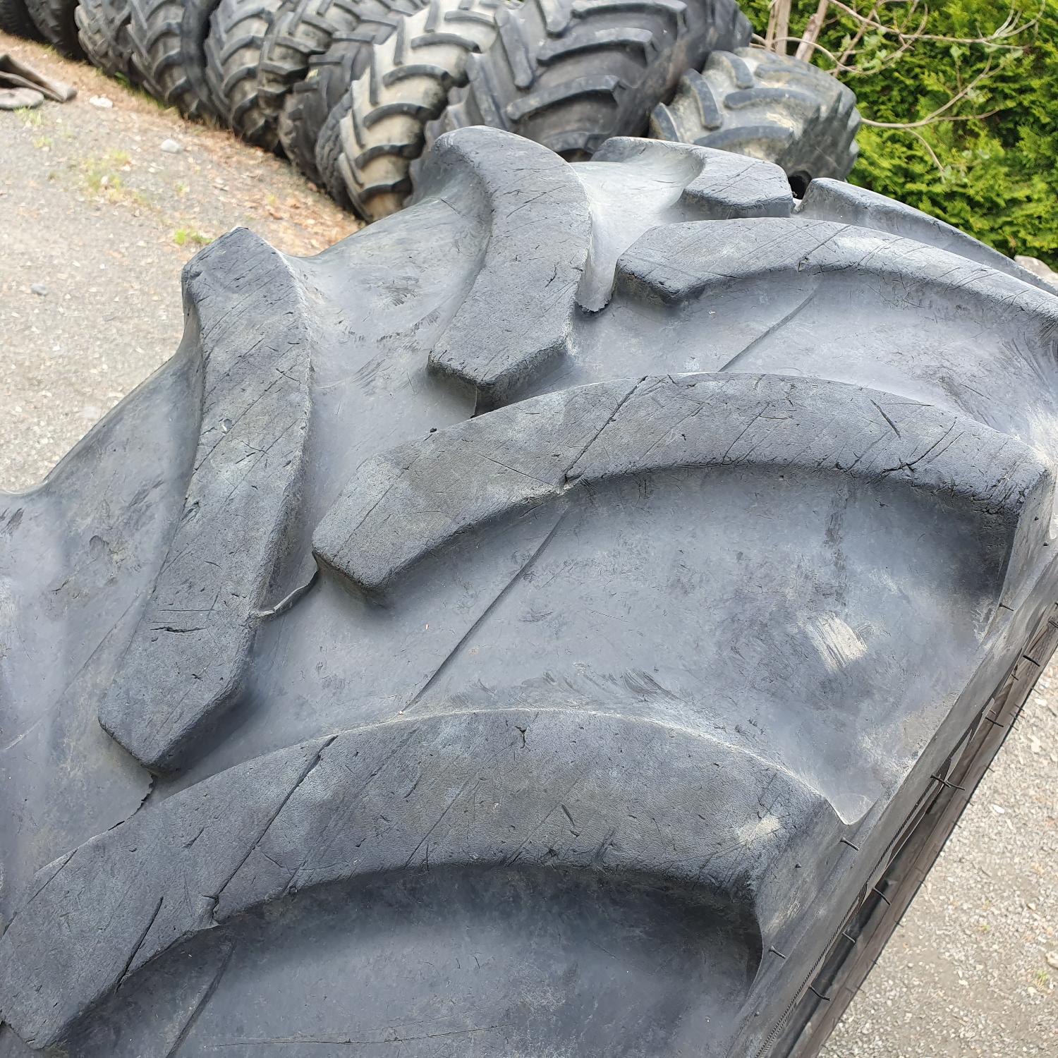 Cauciucuri 460/70R24 Vredestein