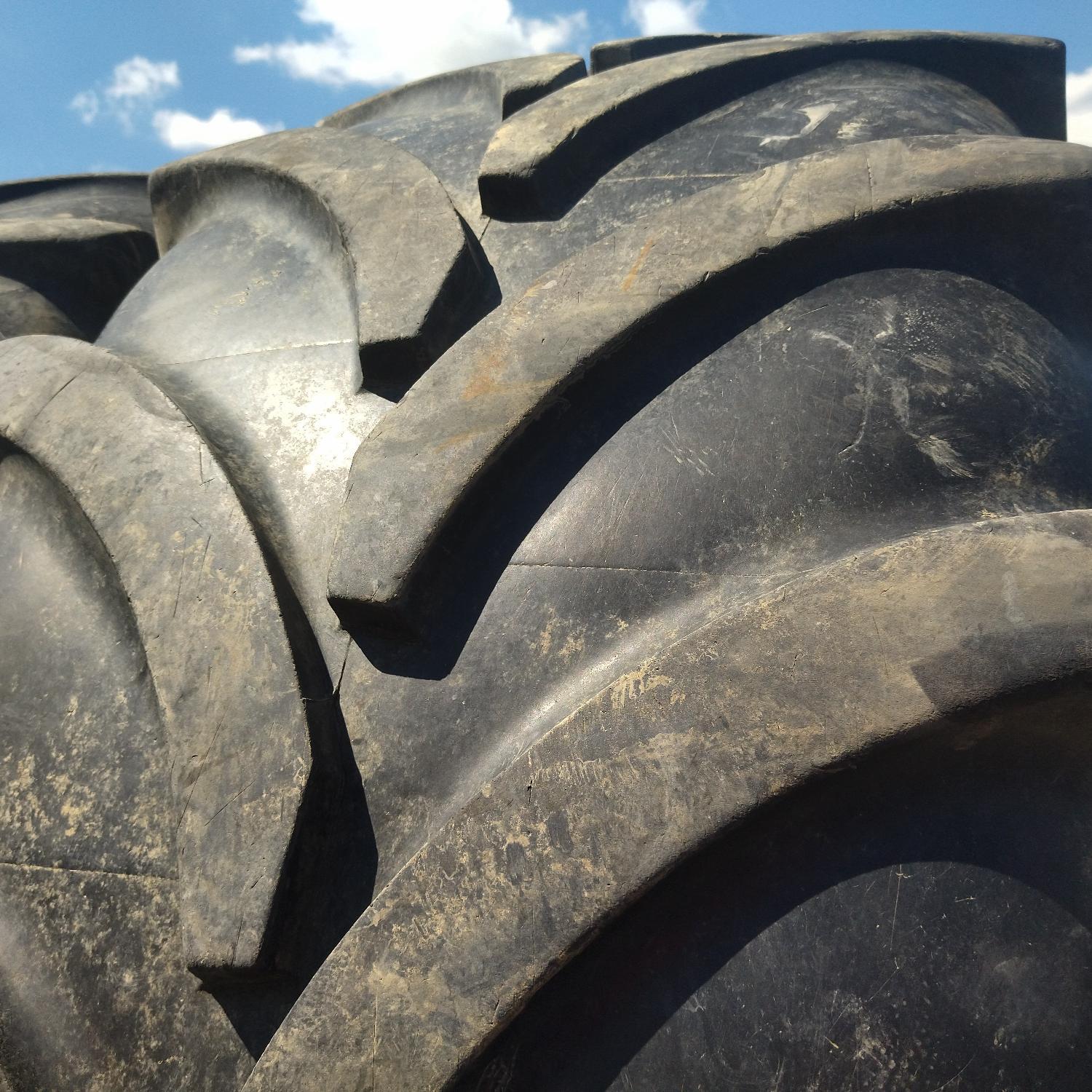  Cauciucuri 650/65R42 Vredestein