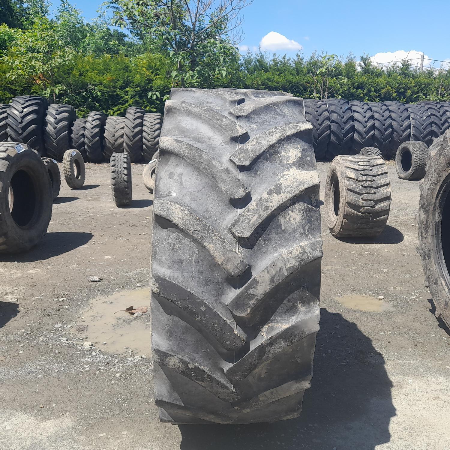  Cauciucuri 440/65R24 Continental