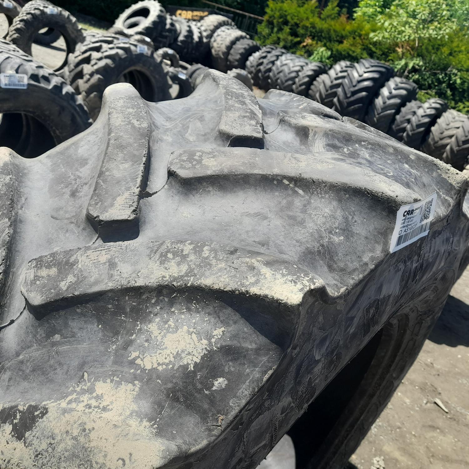  Cauciucuri 440/65R24 Continental