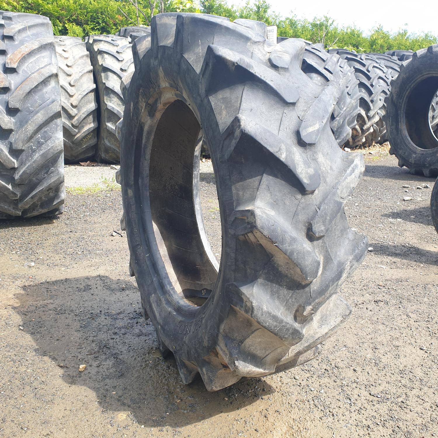  Cauciucuri 250/80-18 Pirelli