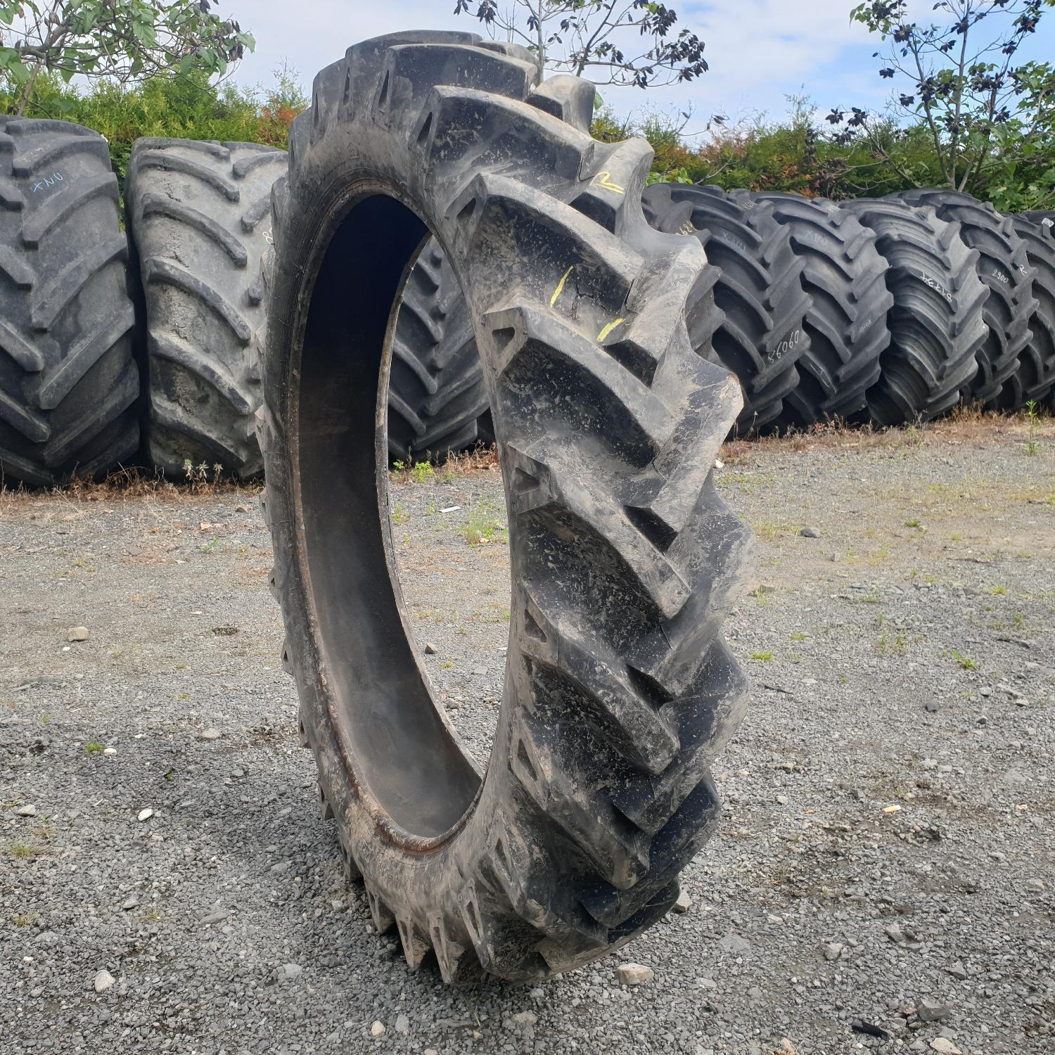  Cauciucuri 8.3/8-32 Bfgoodrich