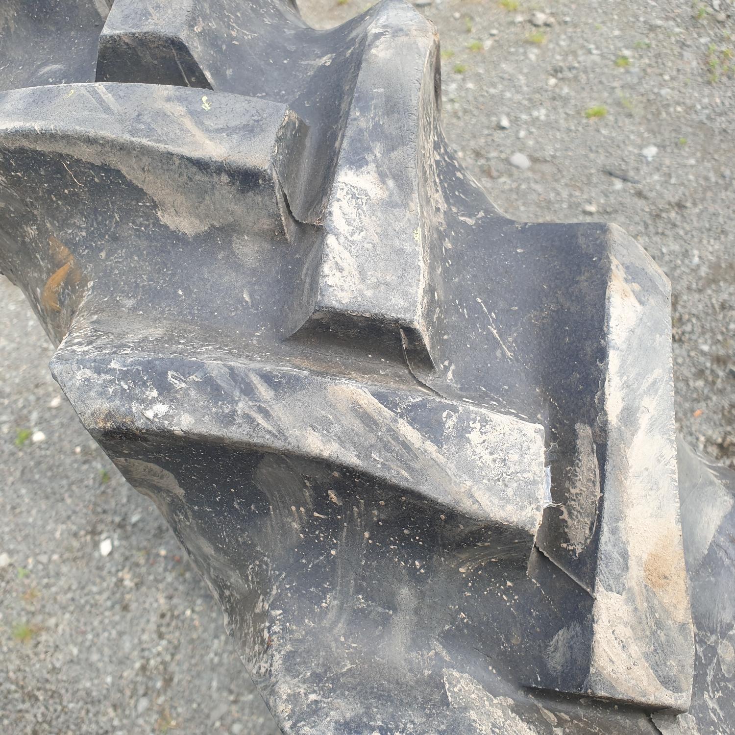  Cauciucuri 8.3/8-32 Bfgoodrich