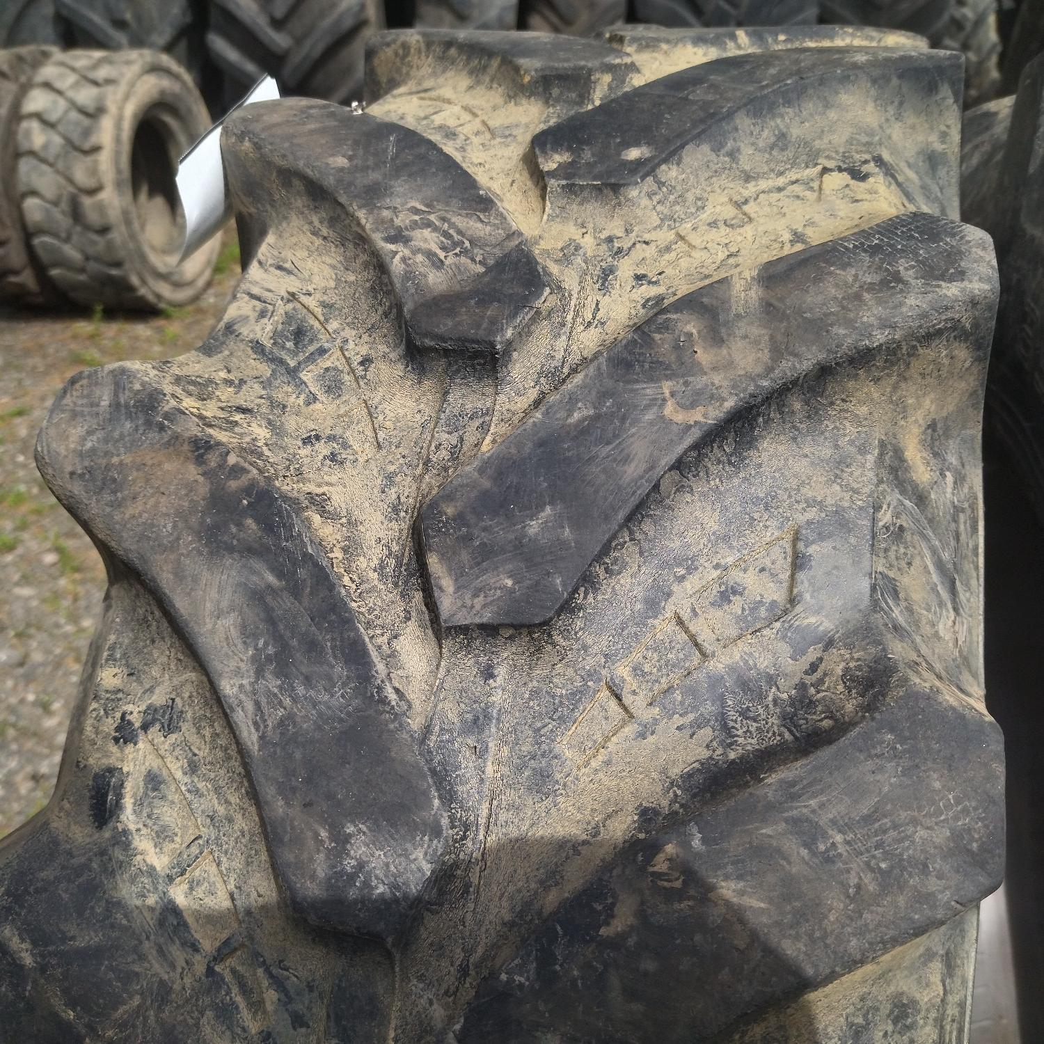  Cauciucuri 320/85R20 Petlas