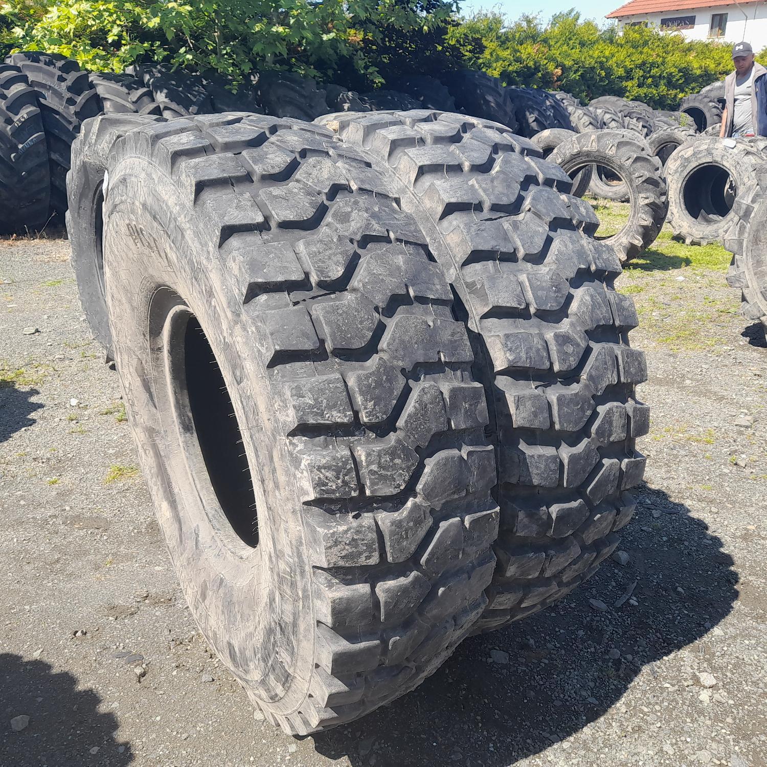  Cauciucuri 14.00R20 Pirelli