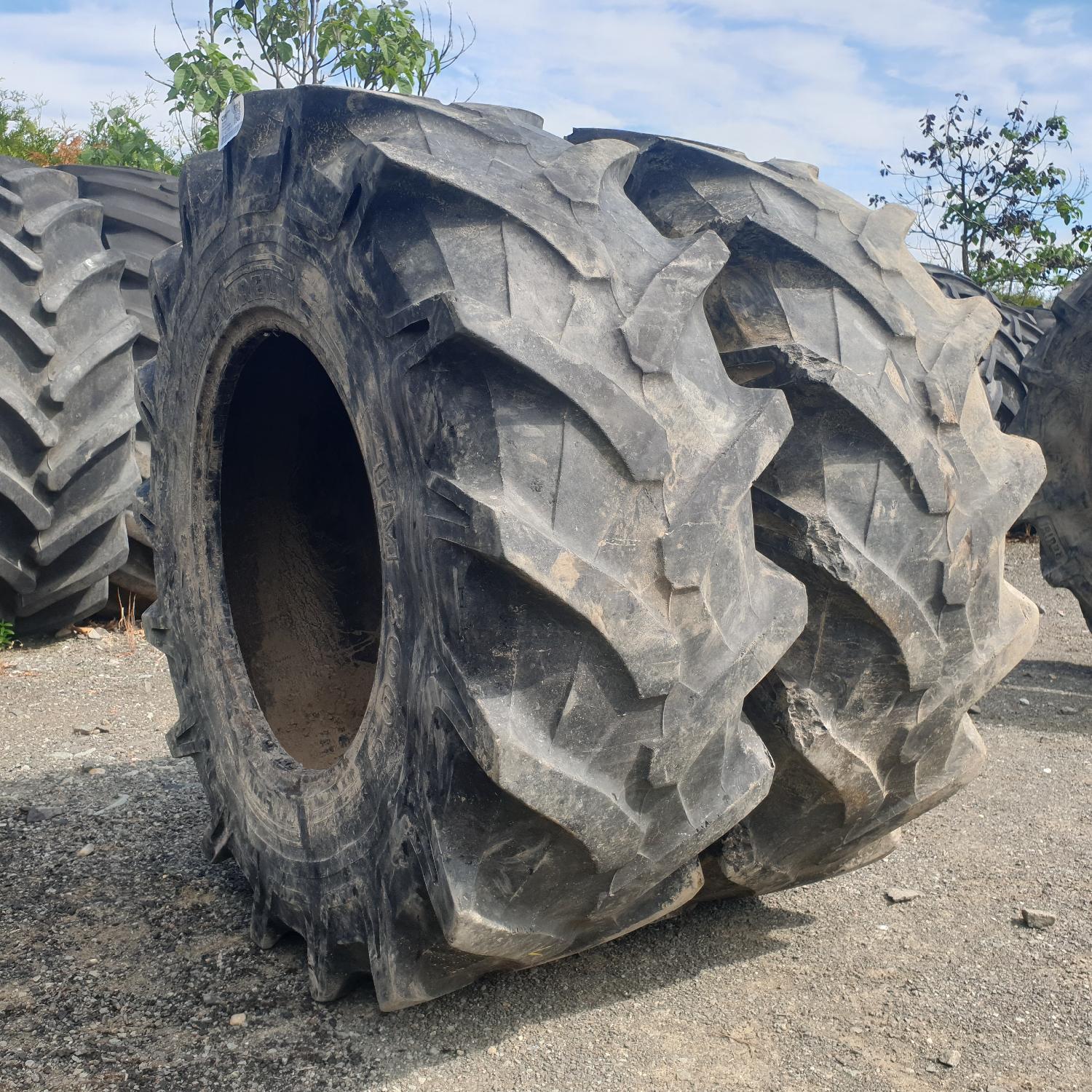  Cauciucuri 16.9R24 Pirelli