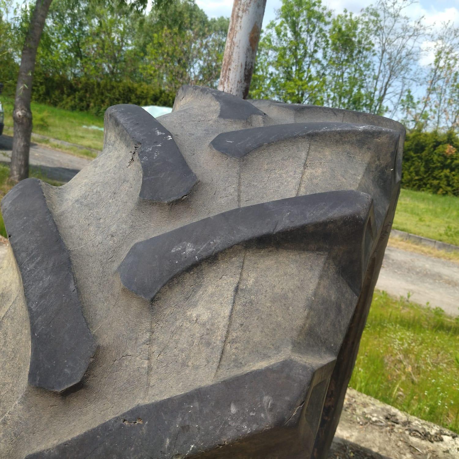  Cauciucuri 420/70R30 Pirelli