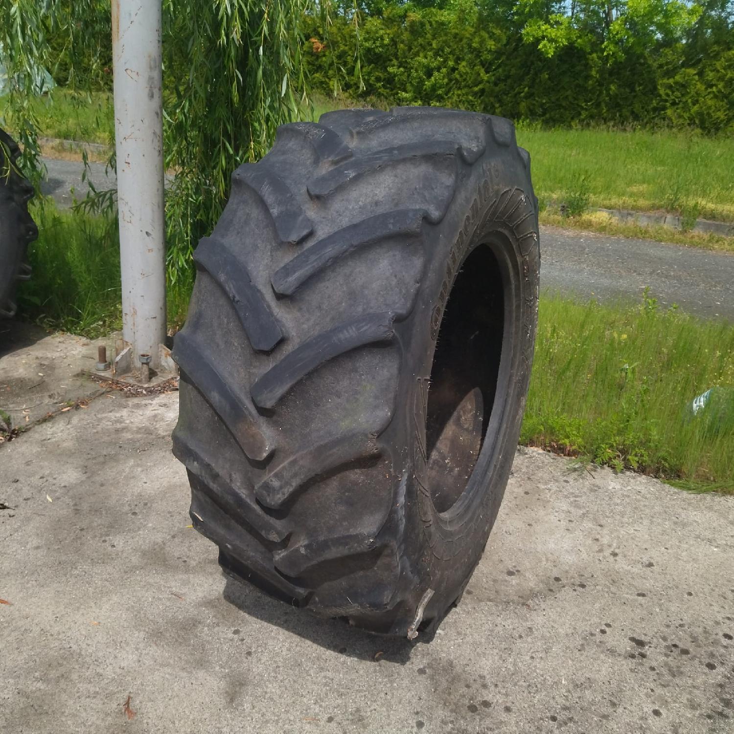 Cauciucuri 440/65R24 Continental