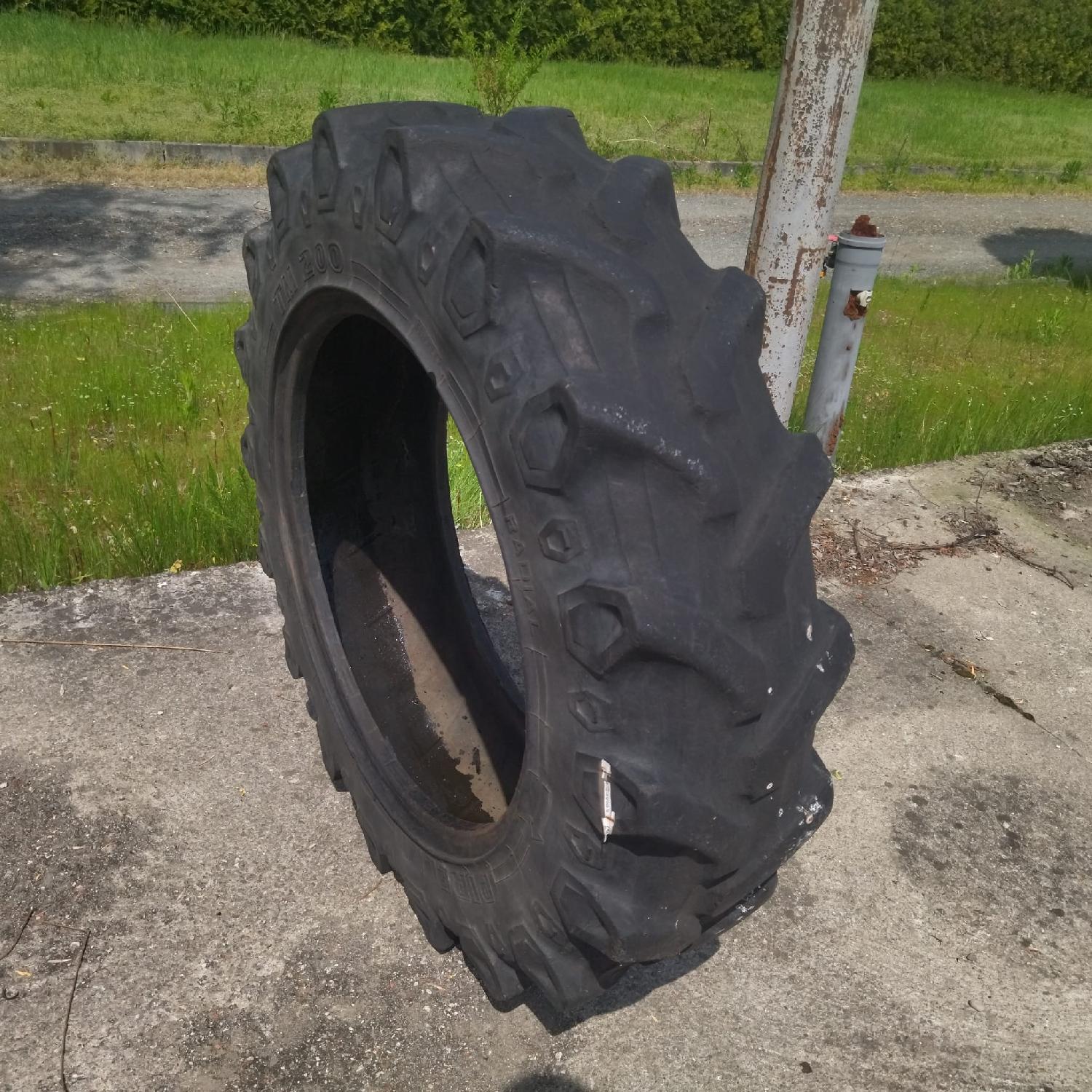  Cauciucuri 11.2R24 Pirelli