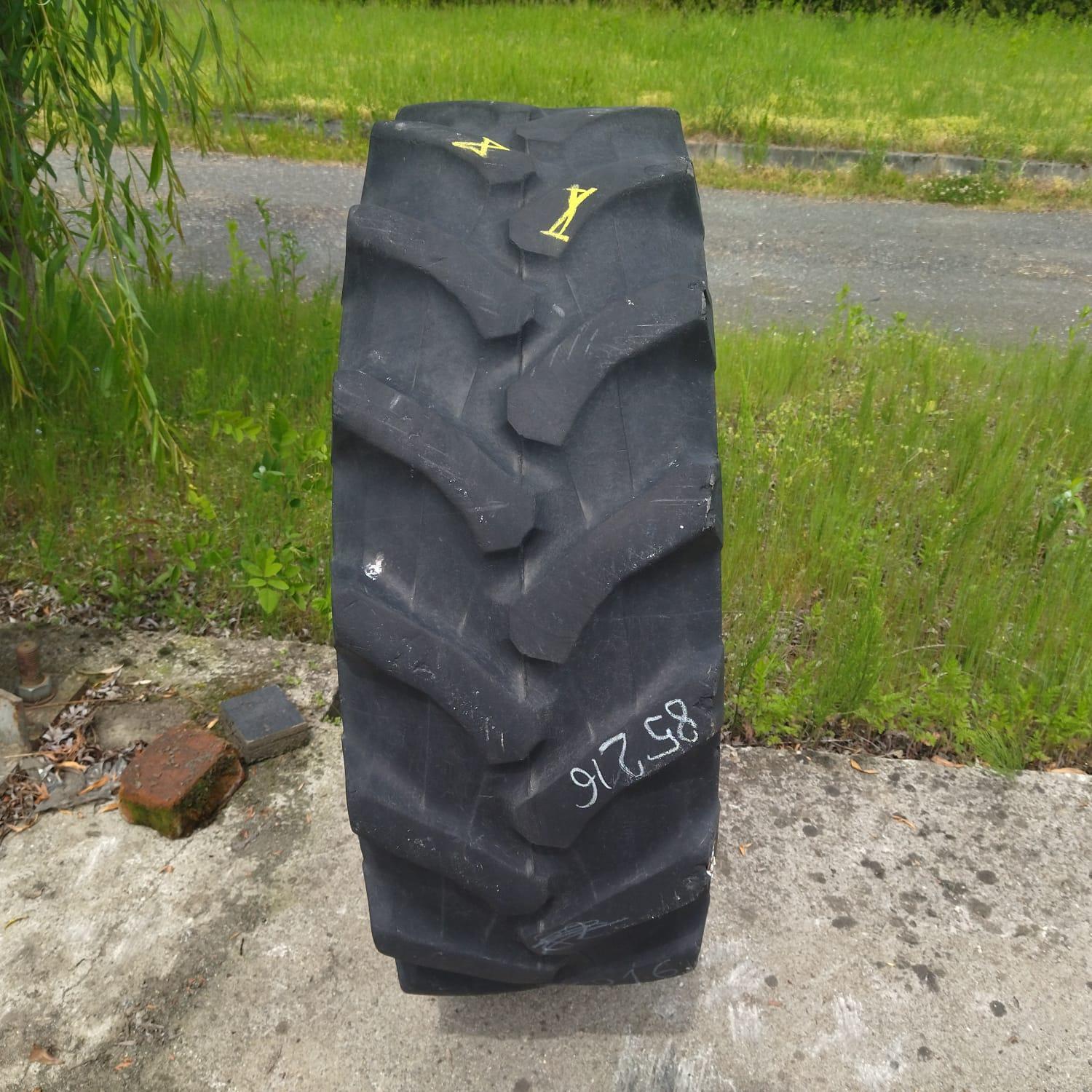  Cauciucuri 300/70R20 Pirelli
