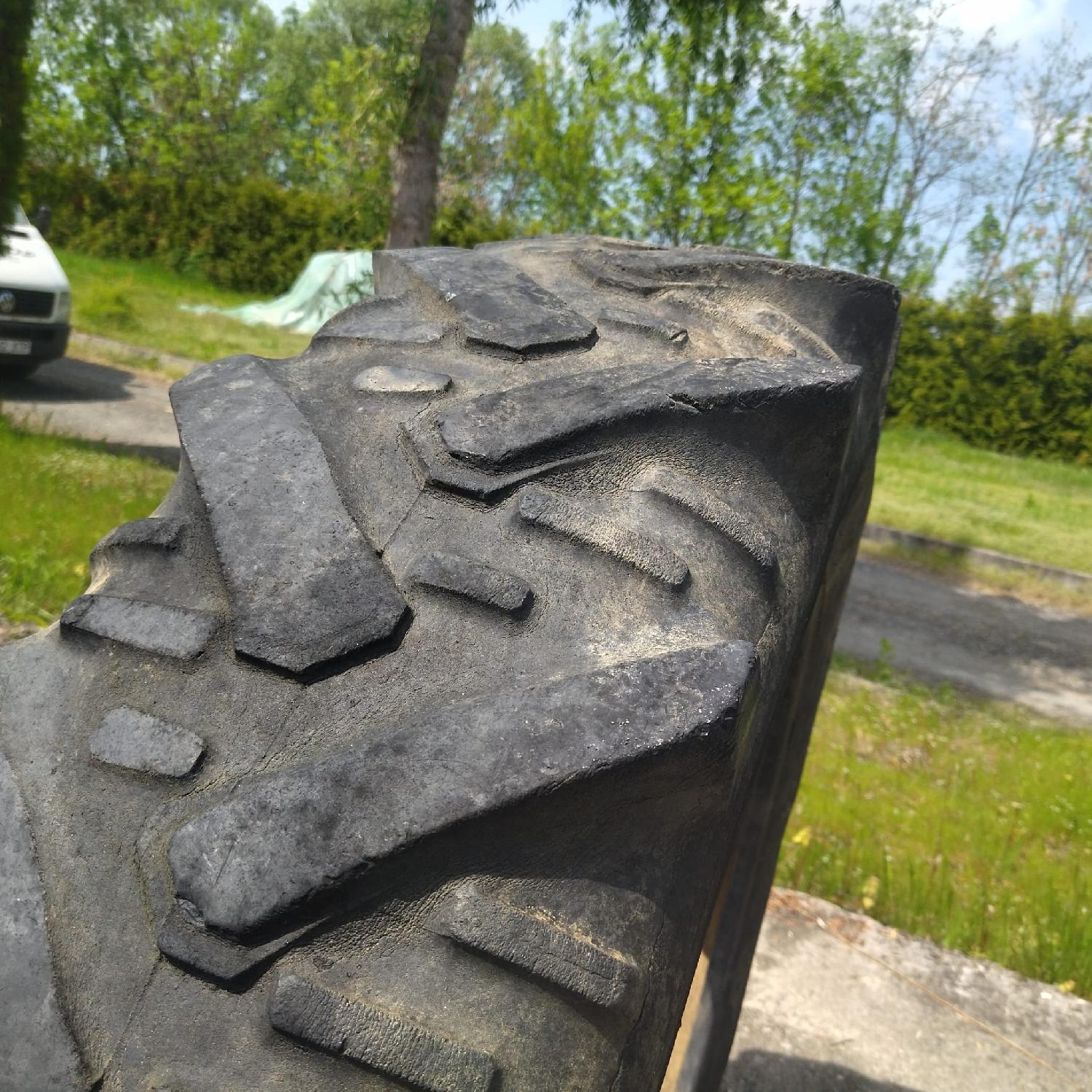  Cauciucuri 12.4R32 Semperit