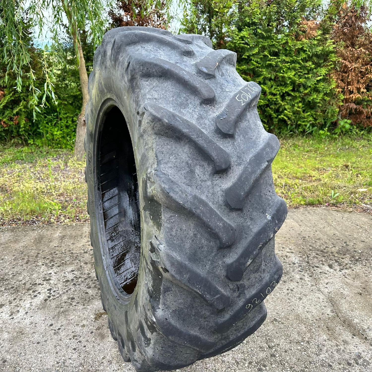  Cauciucuri 480/70R34 Pirelli