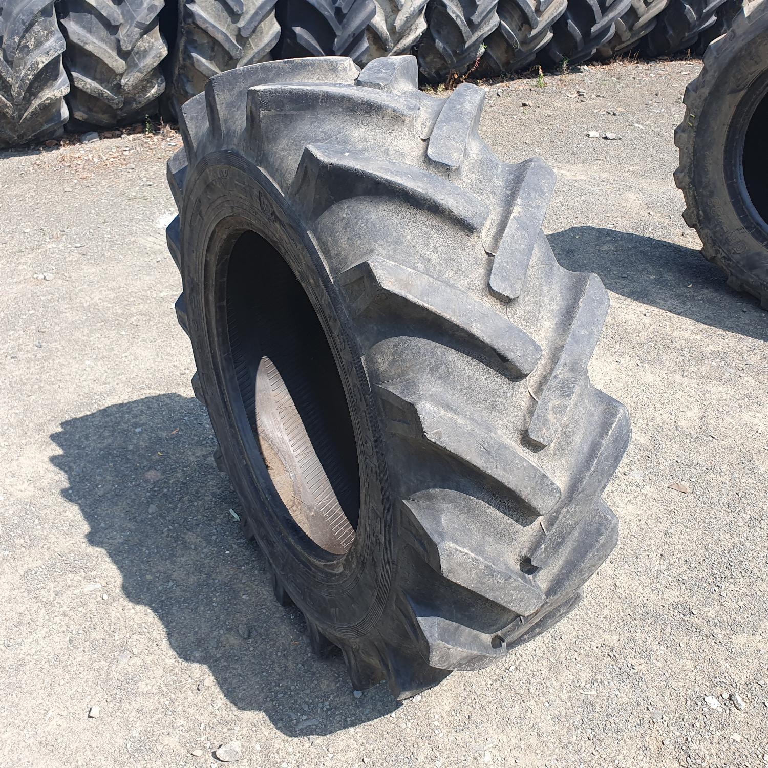  Cauciucuri 13.6-24 Nokian