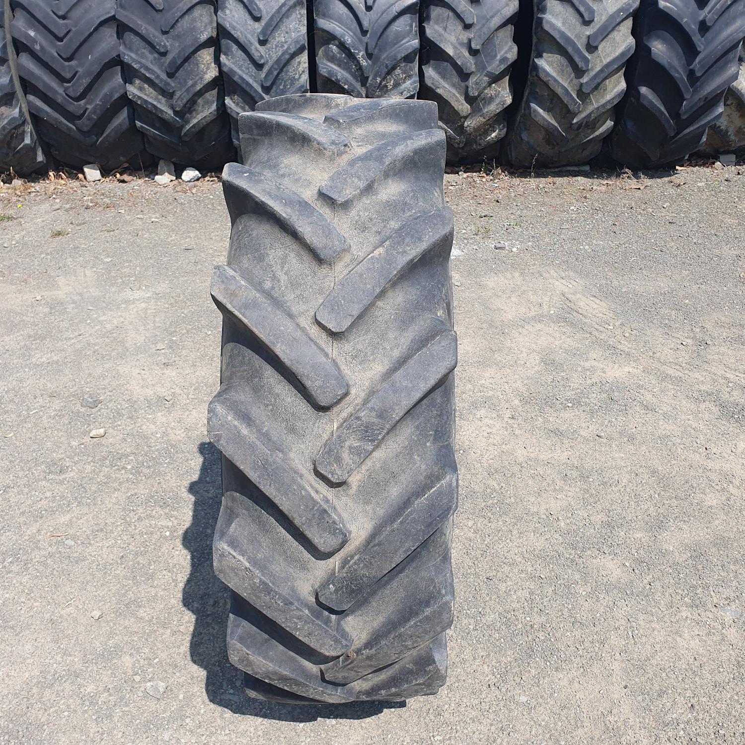  Cauciucuri 13.6-24 Nokian