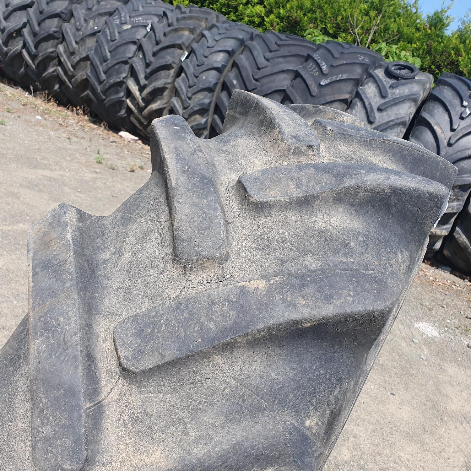  Cauciucuri 13.6-24 Nokian
