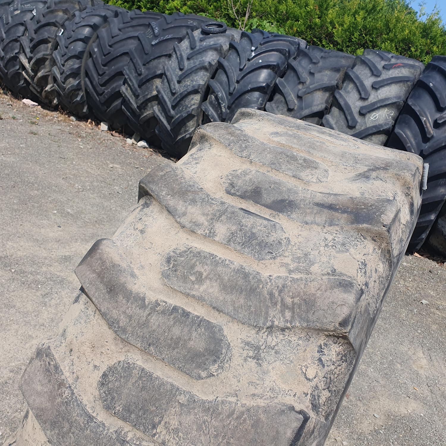  Cauciucuri 15.5-25  Bkt