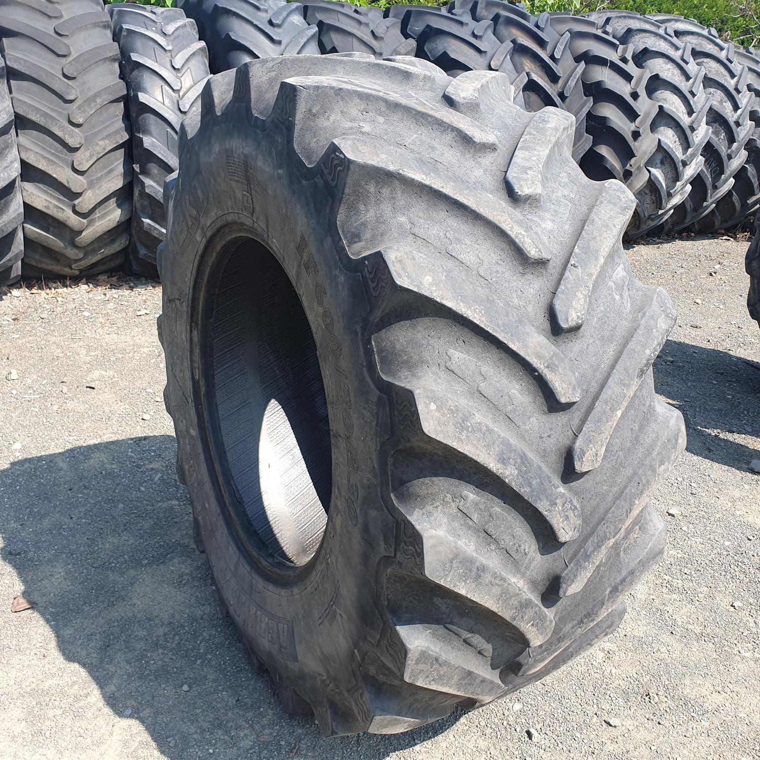  Cauciucuri 600/70R30 Bkt