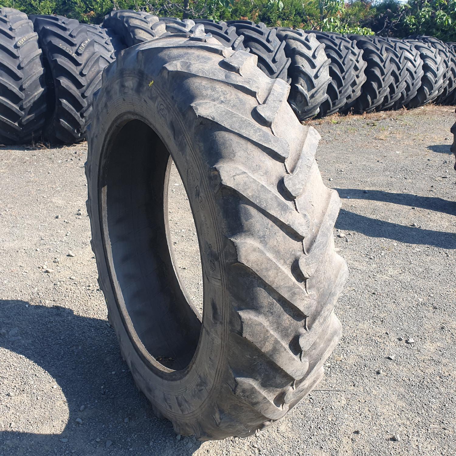  Cauciucuri 15.5R38 Universal