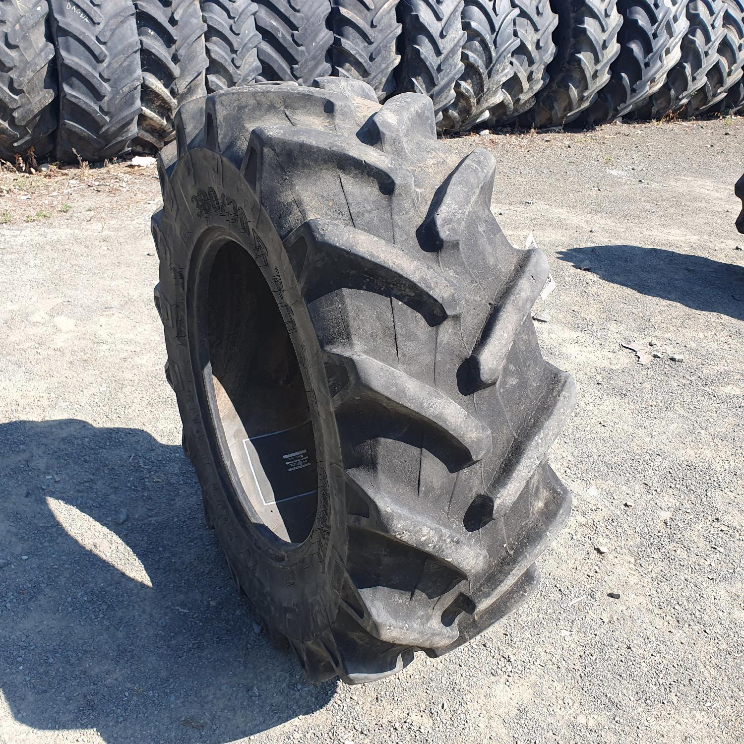  Cauciucuri 380/70R24 Pirelli