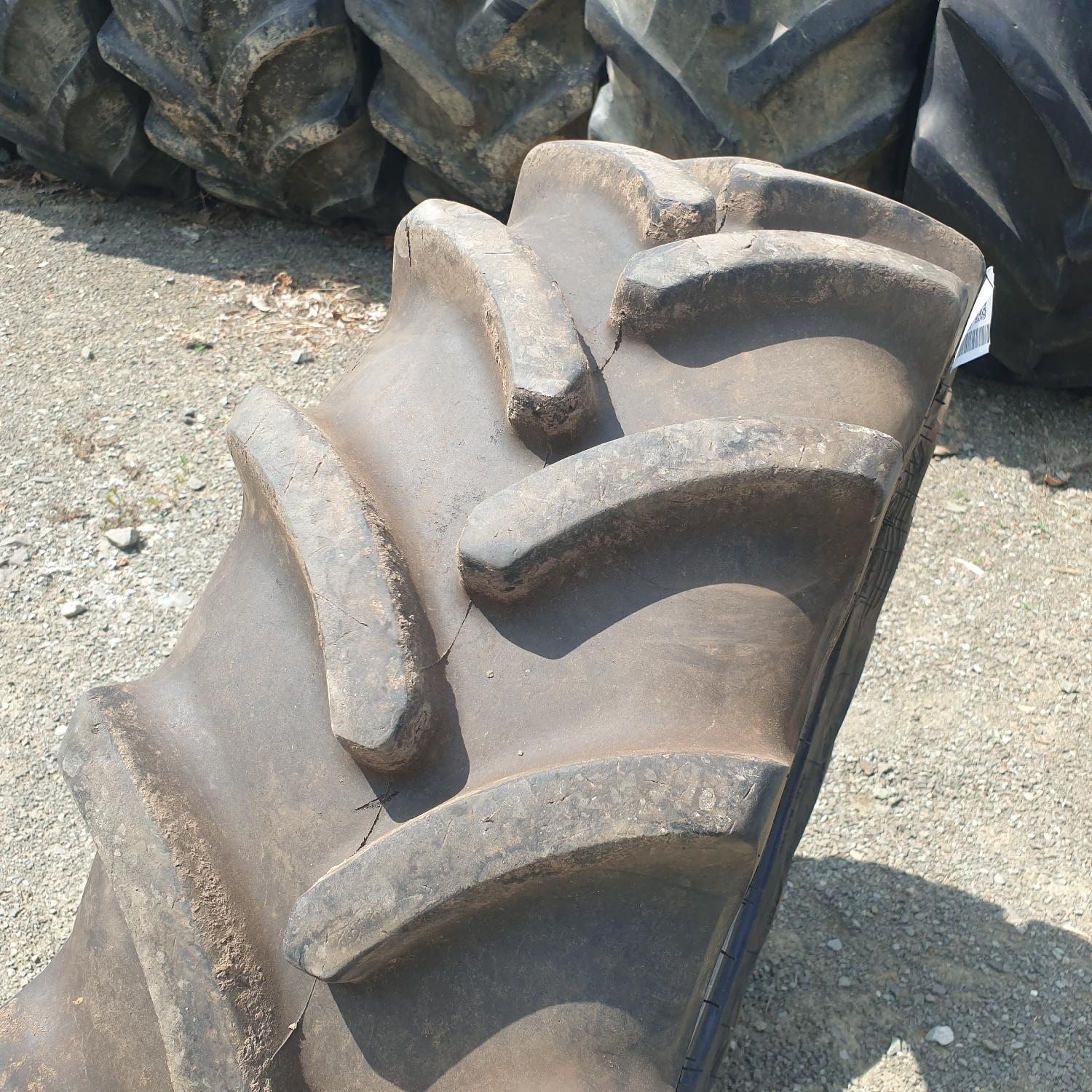  Cauciucuri 280/70R20 Vredestein