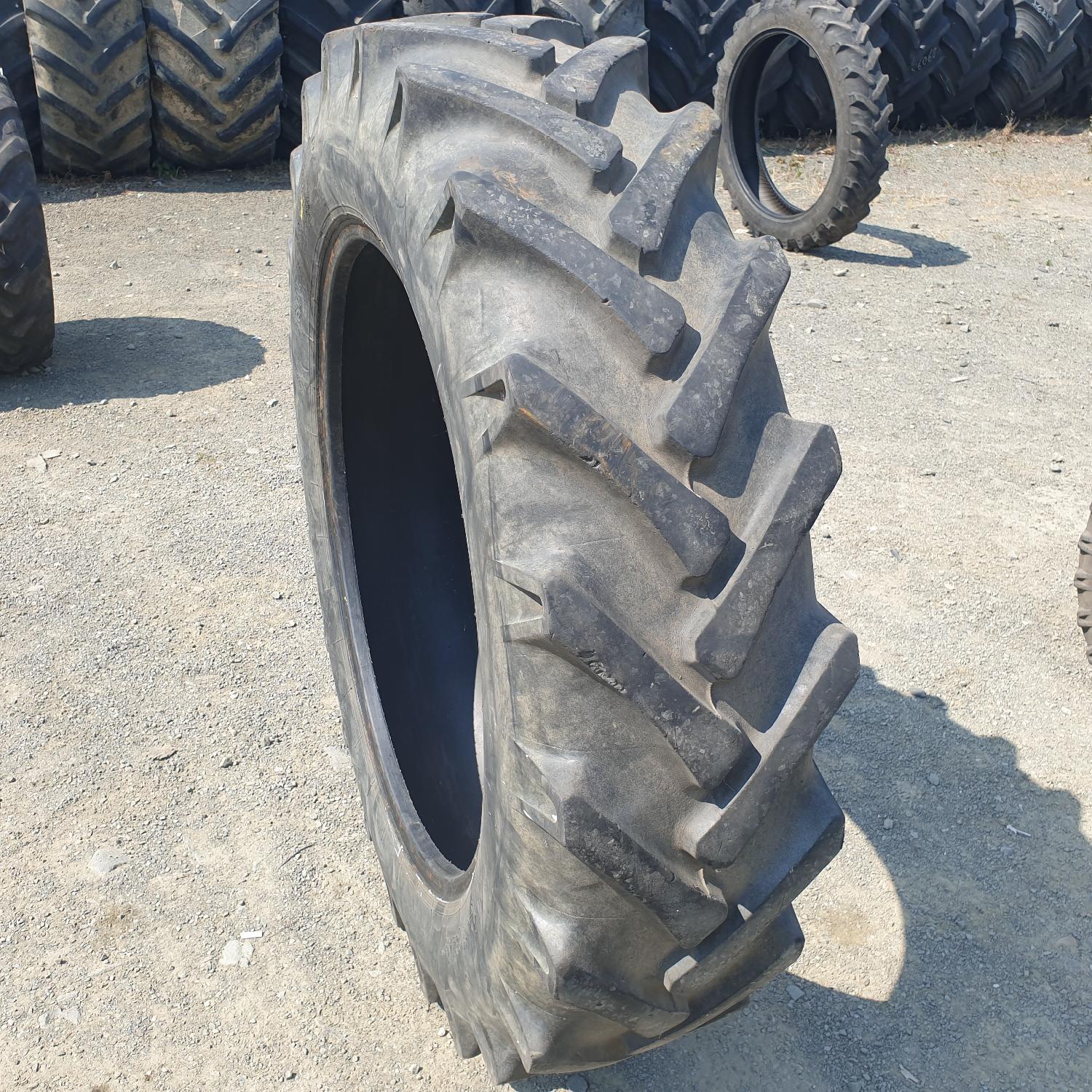  Cauciucuri 12.4R32 Semperit