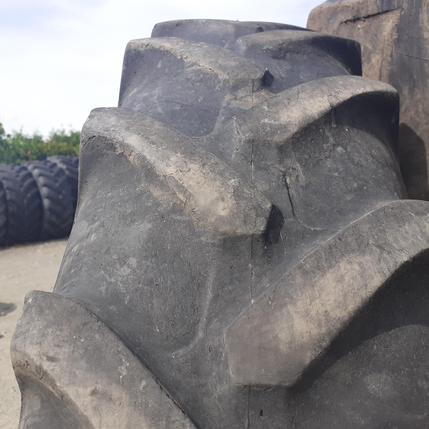  Cauciucuri 230/95R36 Bkt