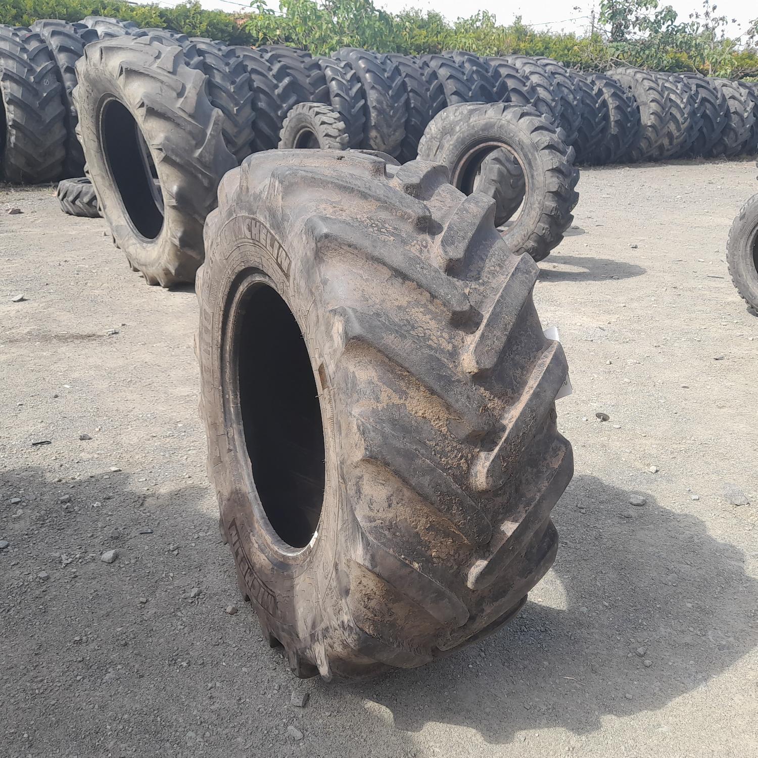  Cauciucuri 340/65R18 Michelin