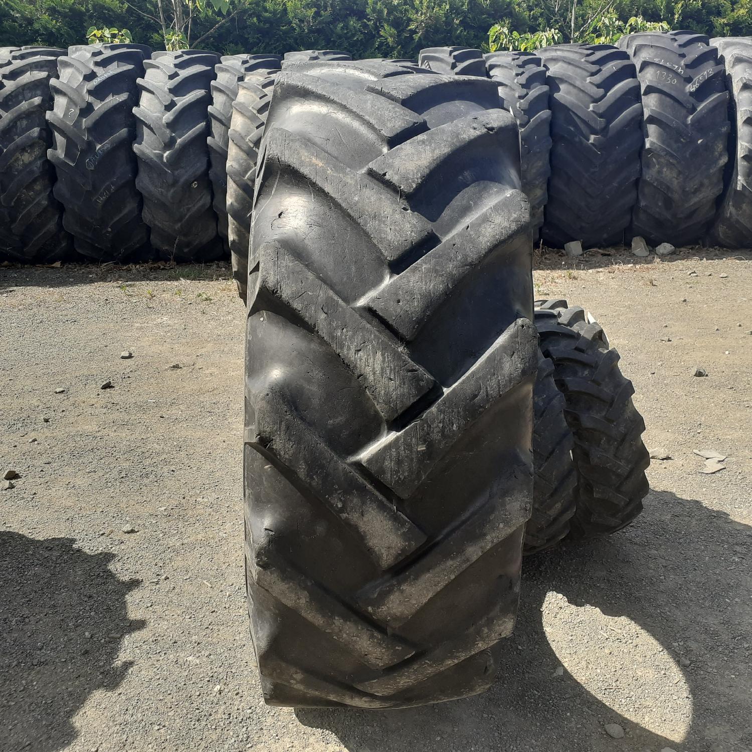  Cauciucuri 15.5/80-24 Bkt