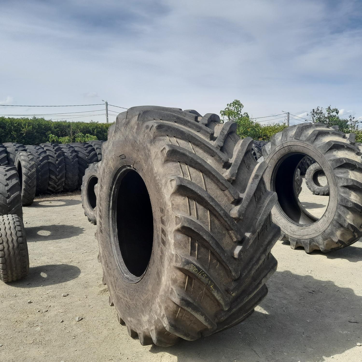  Cauciucuri 800/65R32 Nortec