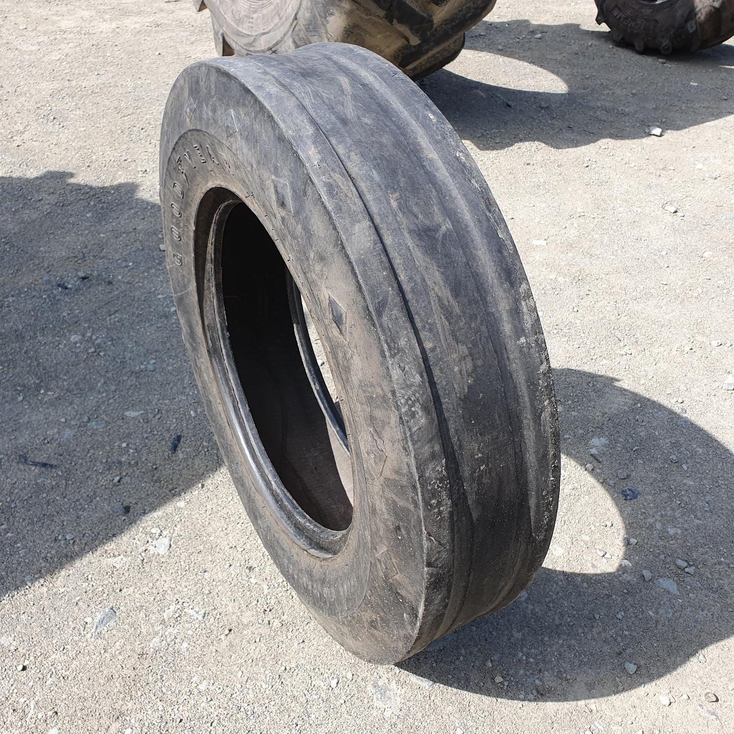  Cauciucuri 6.50-16 Goodyear