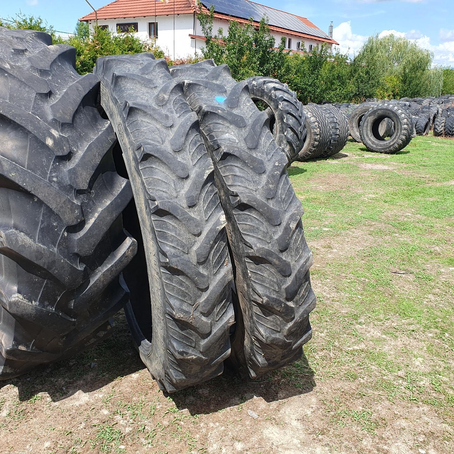  Cauciucuri 270/95R44 Taurus