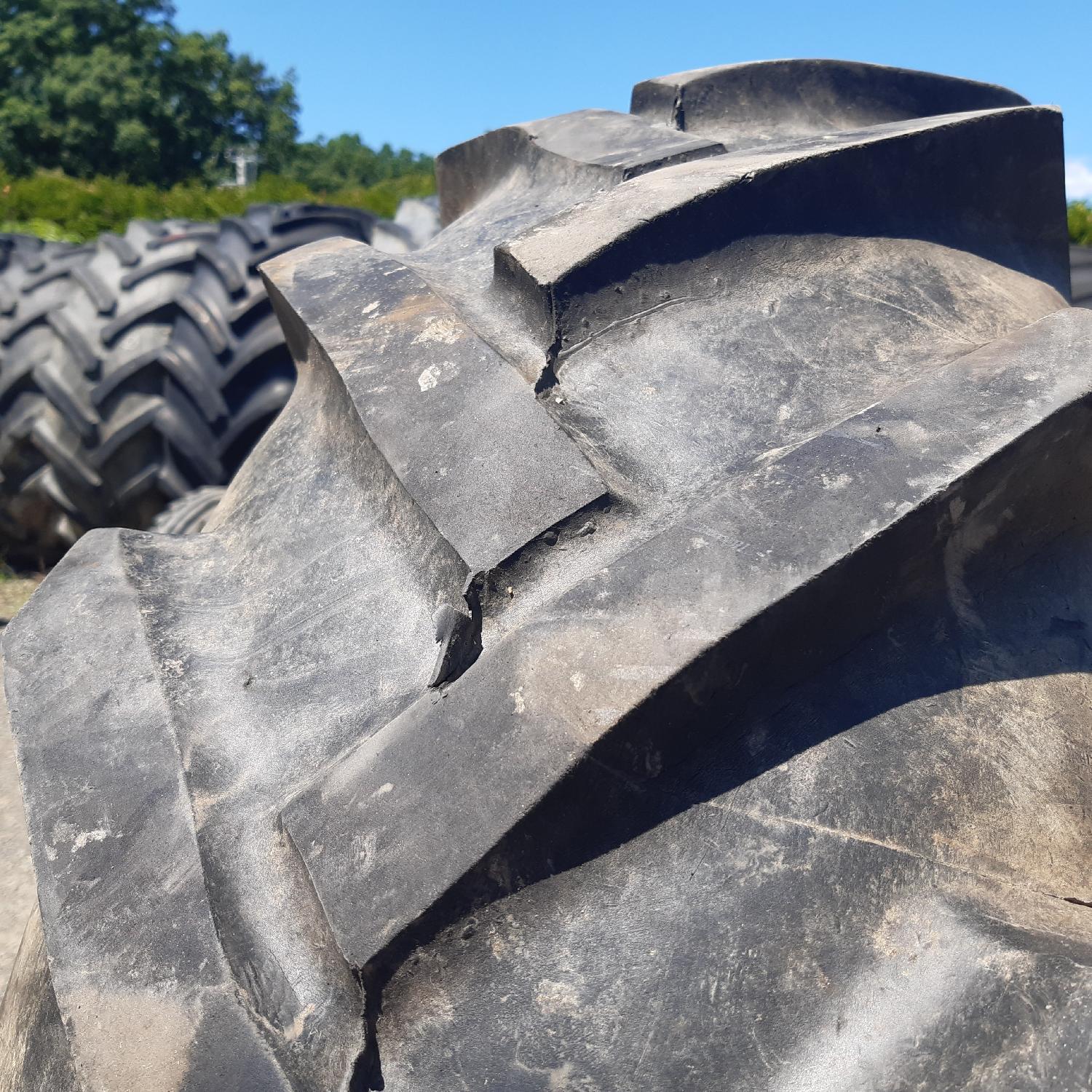  Cauciucuri 12.4-28 (320/85R28) Goodyear