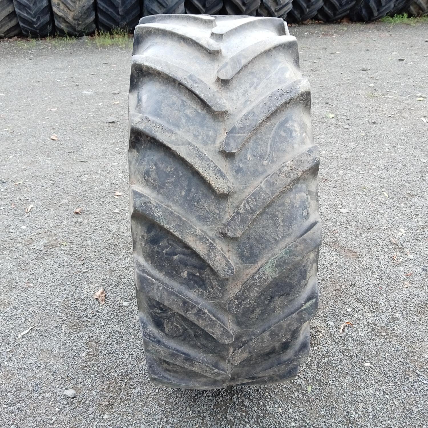  Cauciucuri 440/65R24  Michelin