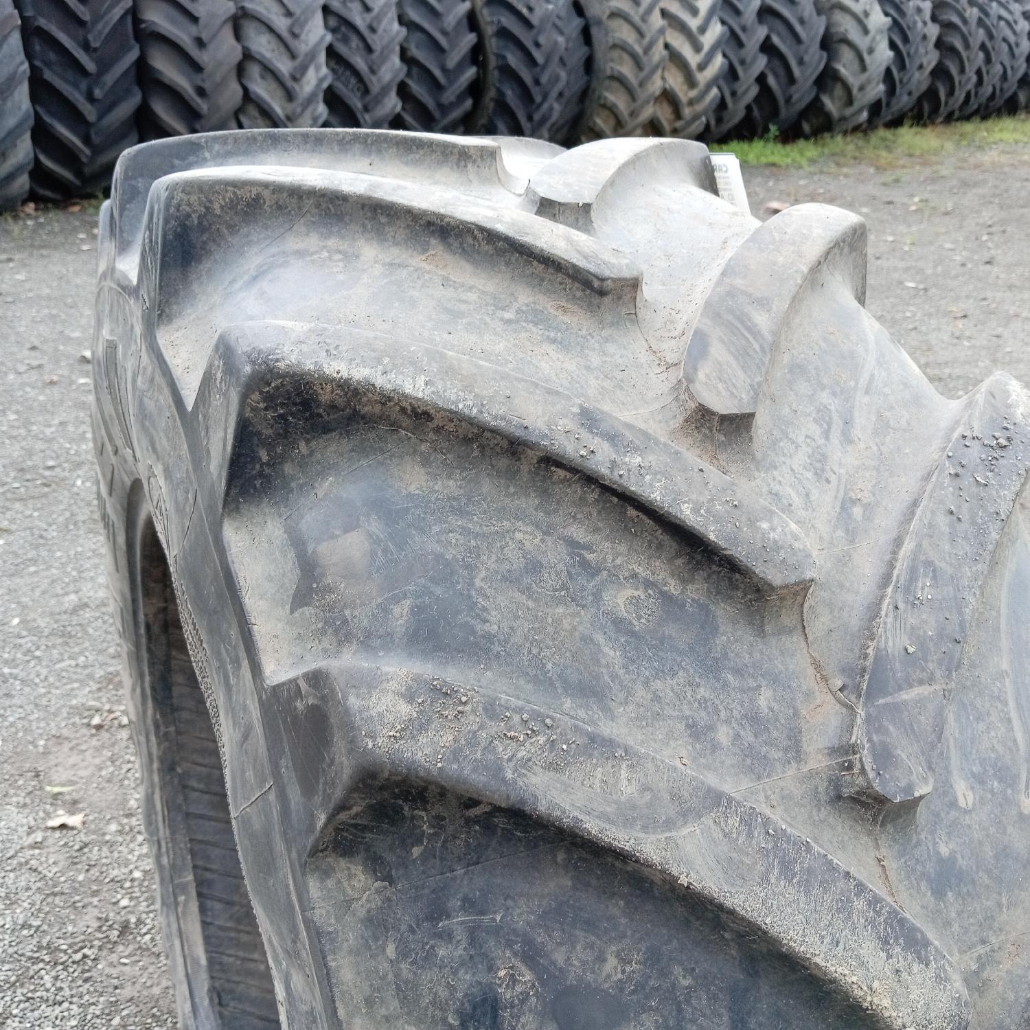  Cauciucuri 440/65R24  Michelin