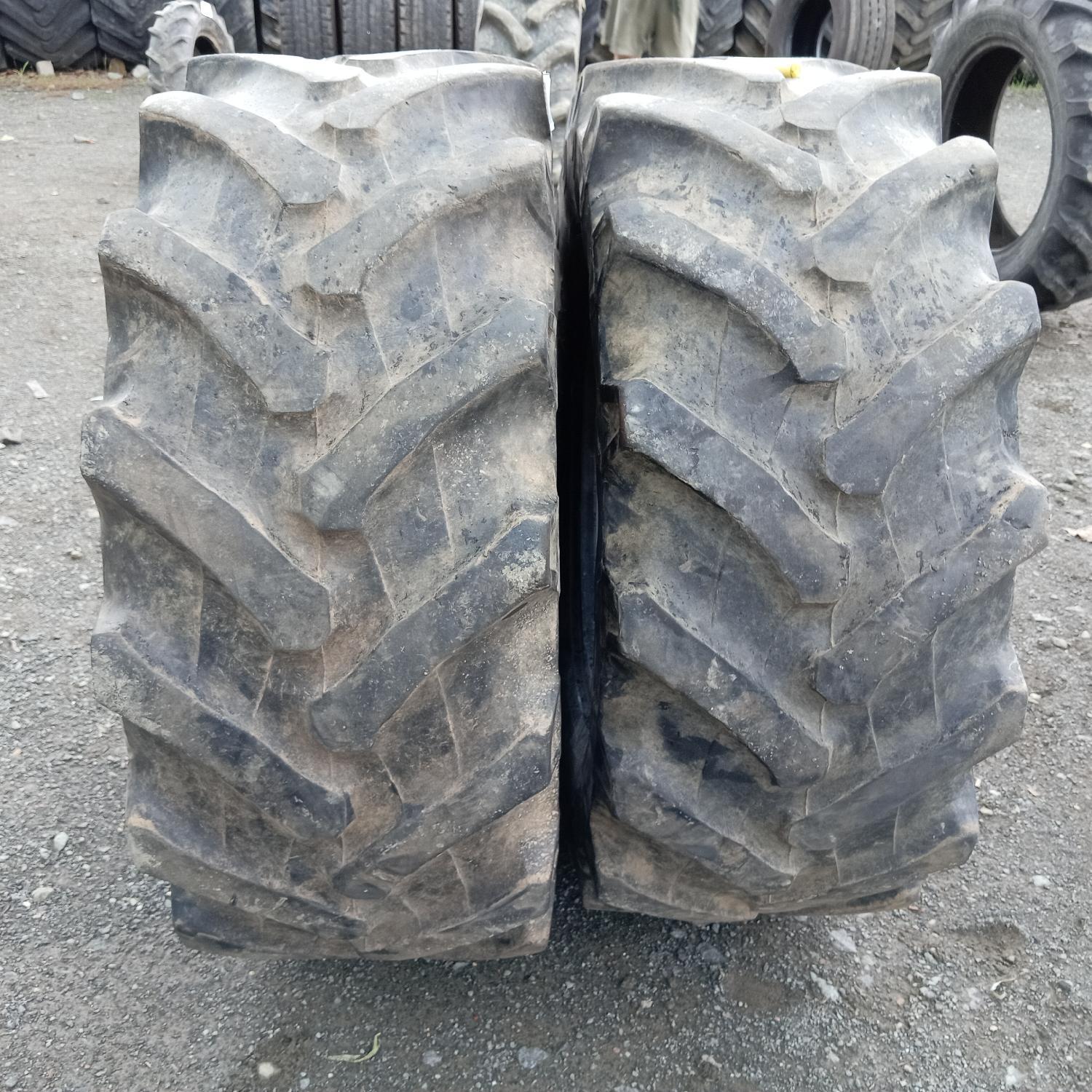  Cauciucuri 360/70R20  Pirelli