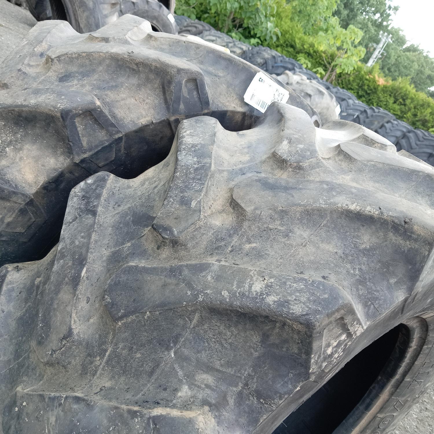  Cauciucuri 360/70R20  Pirelli