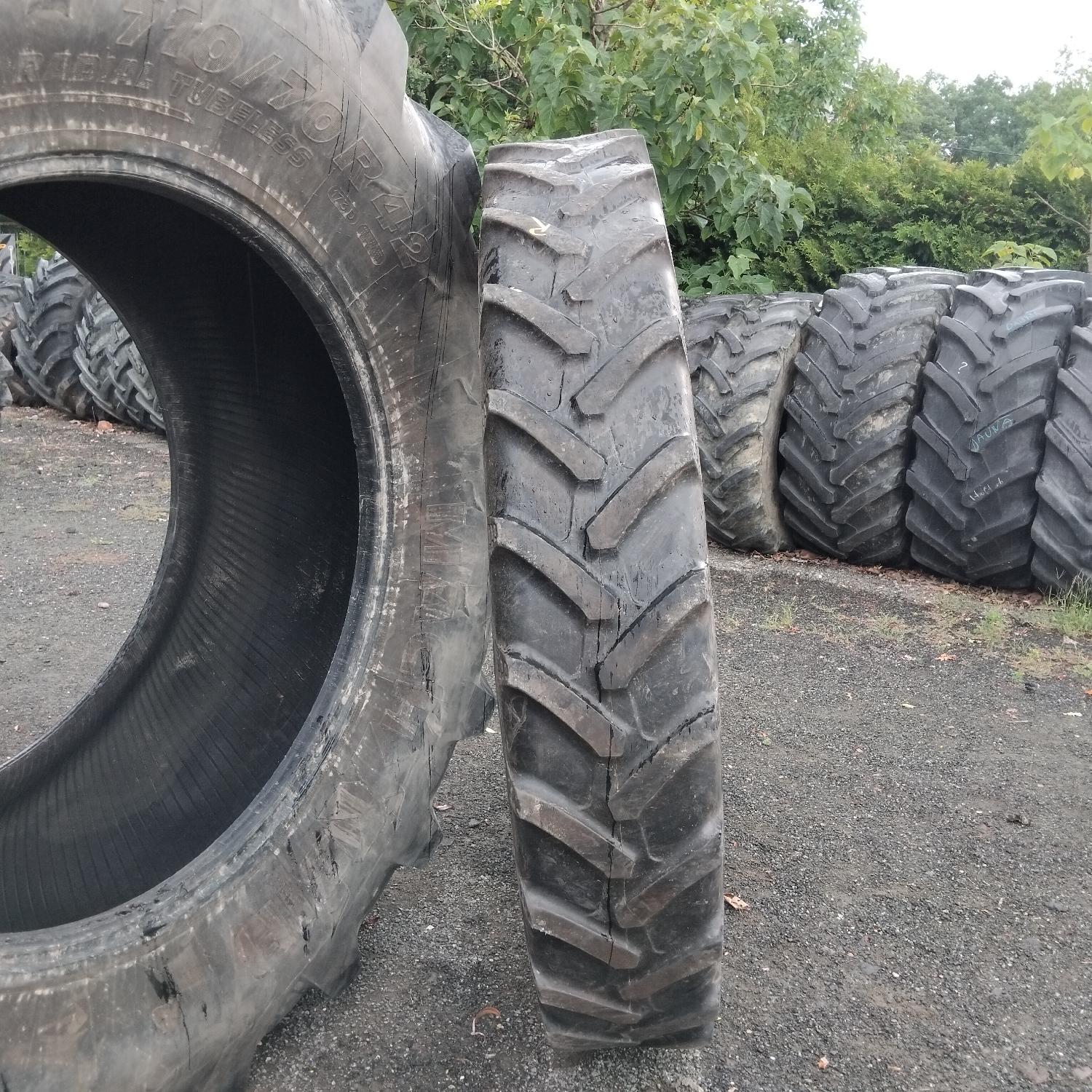  Cauciucuri 270/95R48 (11.2R48) Bkt