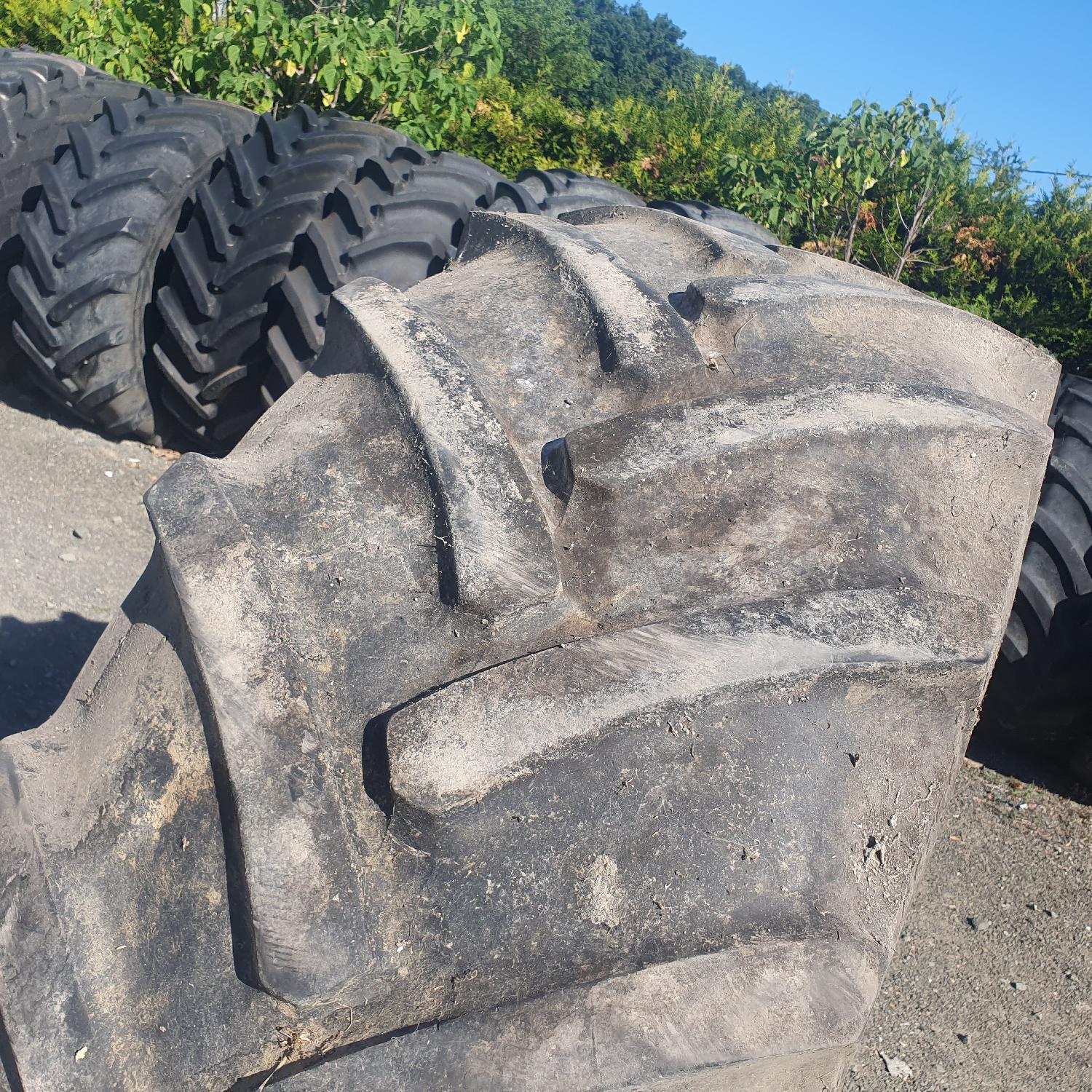  Cauciucuri 650/75R32 Continental