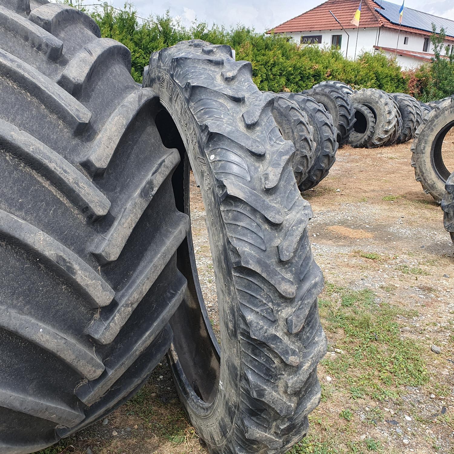  Cauciucuri 270/95R48 Taurus