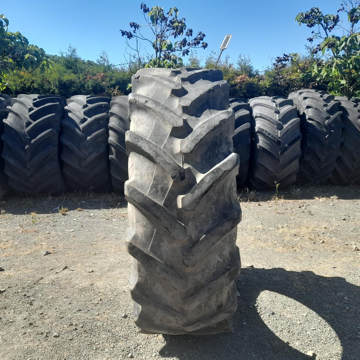  Cauciucuri 520/70R38 Pirelli