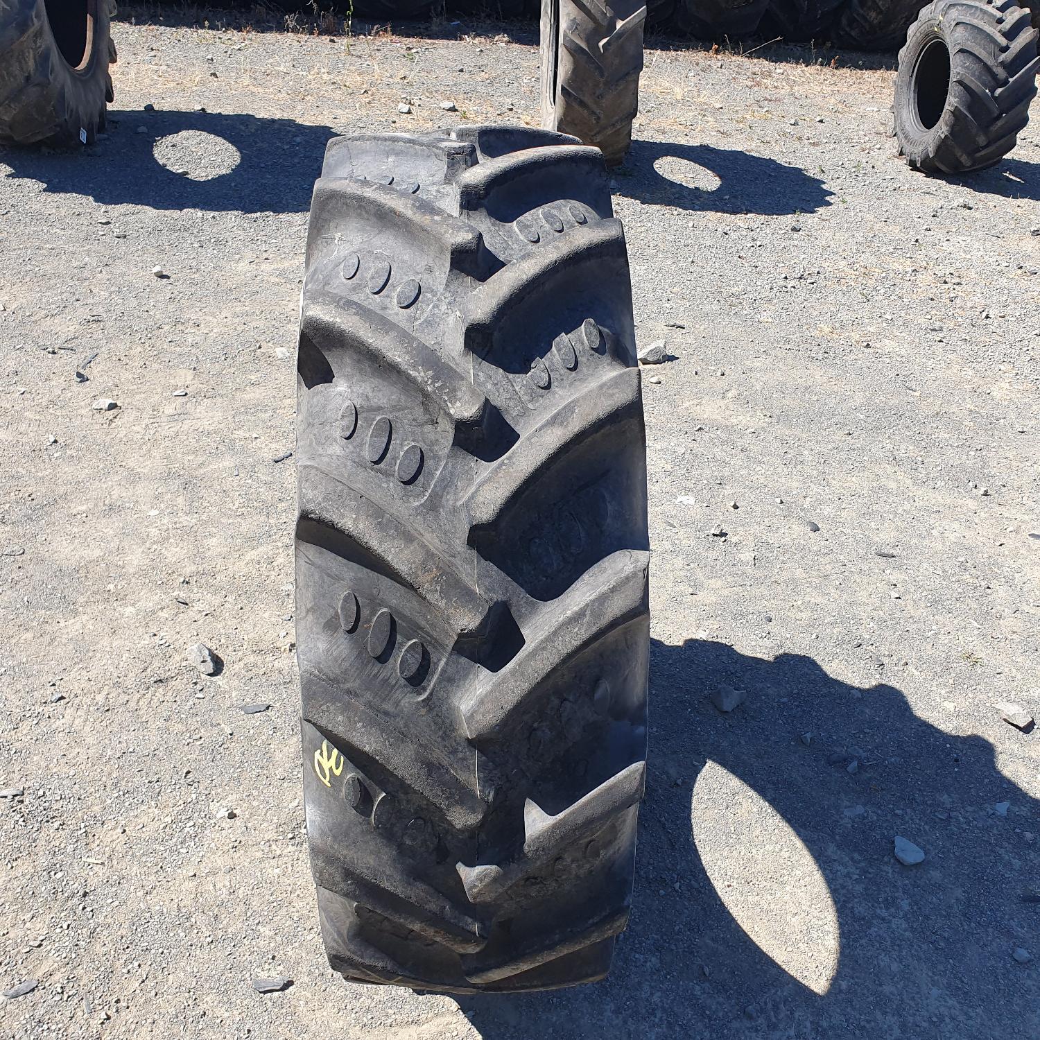  Cauciucuri 340/85R24 Bkt